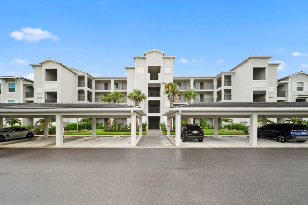 For Lease ~ 15275 Green Acres Ave. Unit 328 / Carolina, End Unit